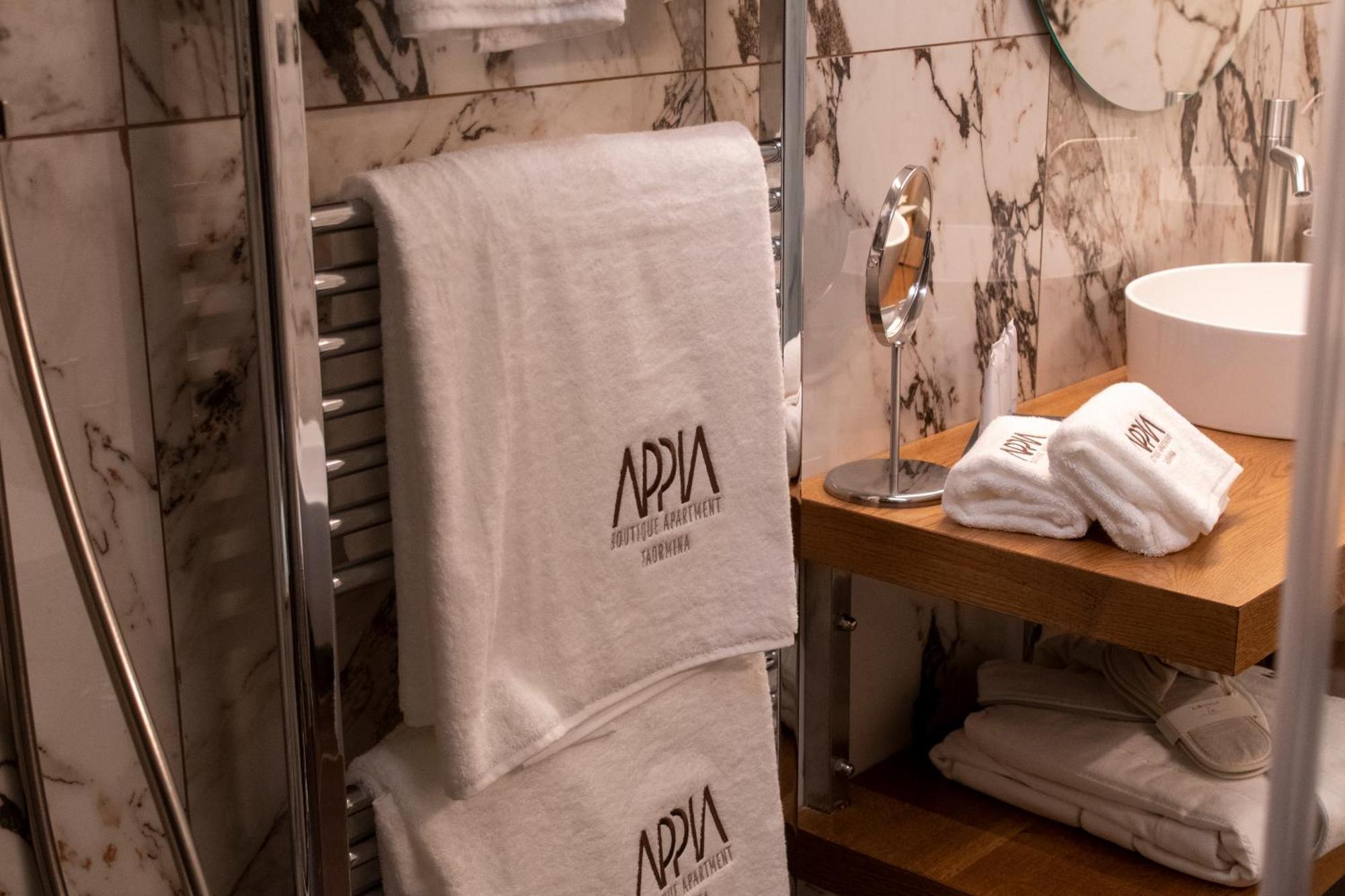 Appia Boutique Apartment Таормина Екстериор снимка